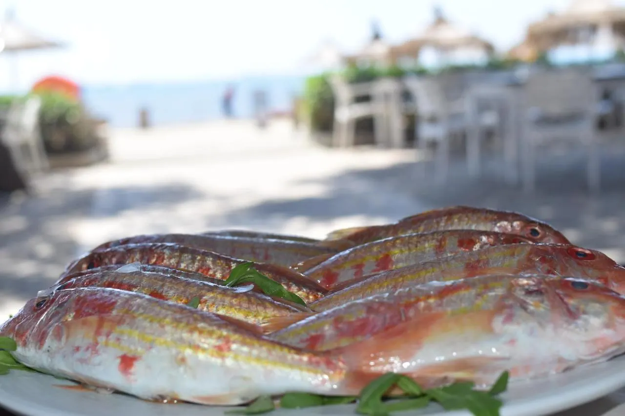 COSMO Beach Hotel Durrës