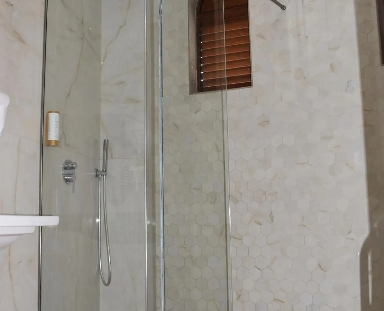 COSMO Beach Hotel Durrës Albanien