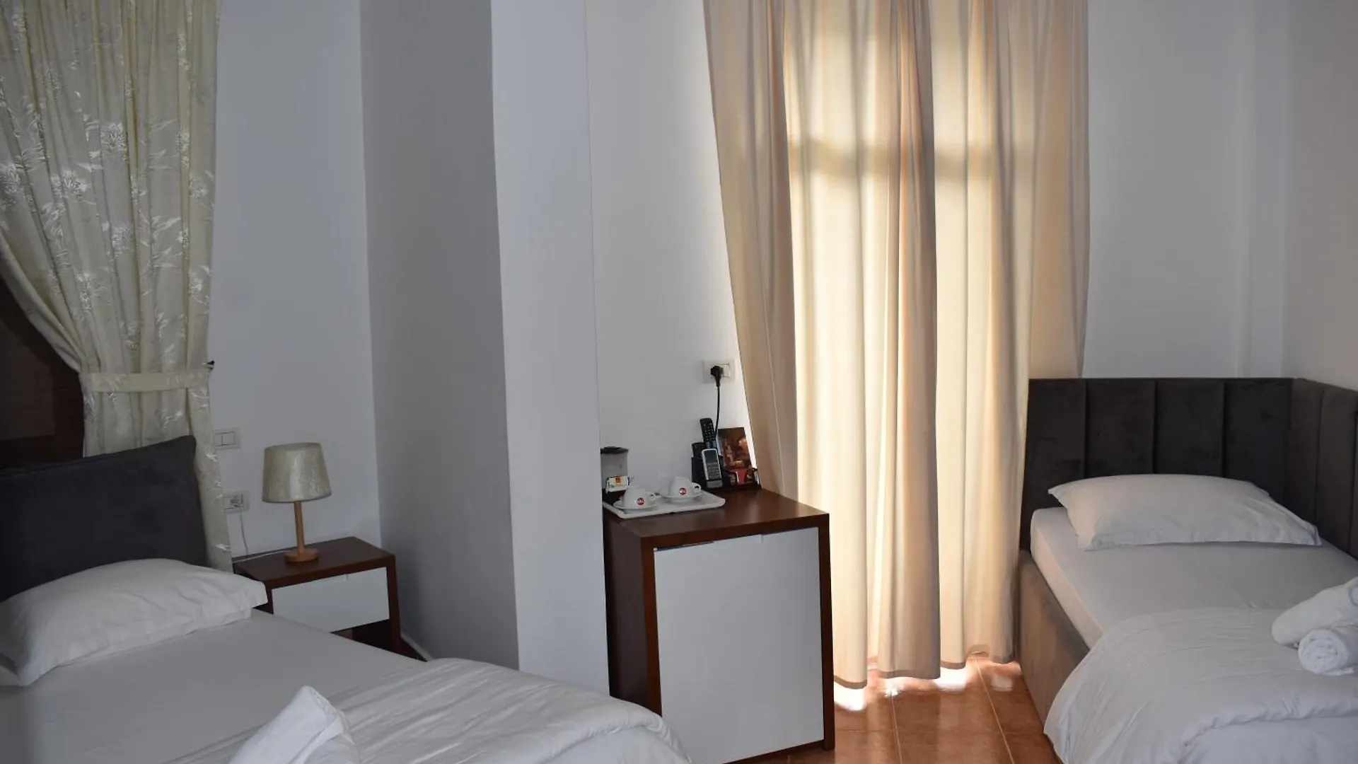 COSMO Beach Hotel Durrës 0*,