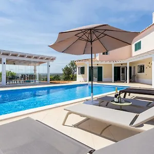 The Sun Hill 3*, Lagos Portogallo