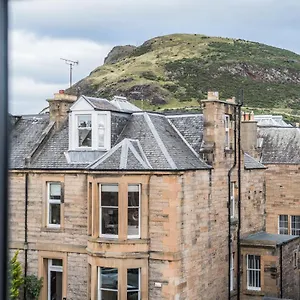 Ceilidh-donia Hotell Edinburg
