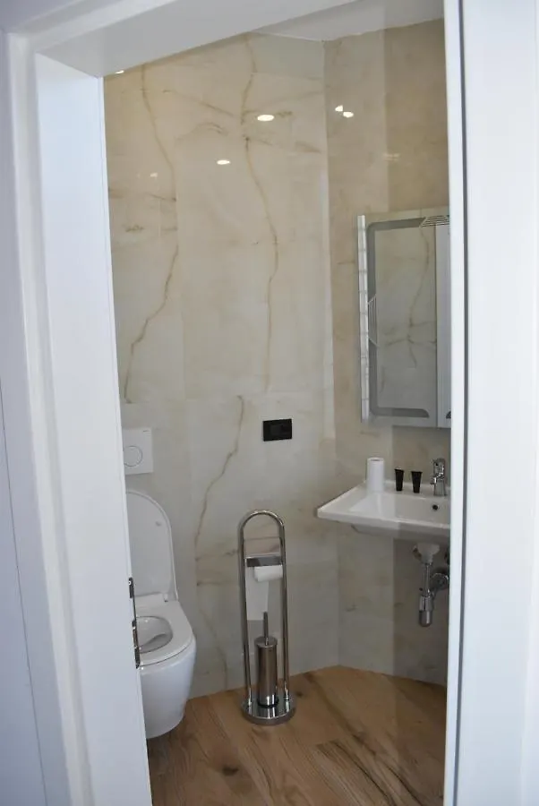 Cosmo Beach Hotel Durres 0*,