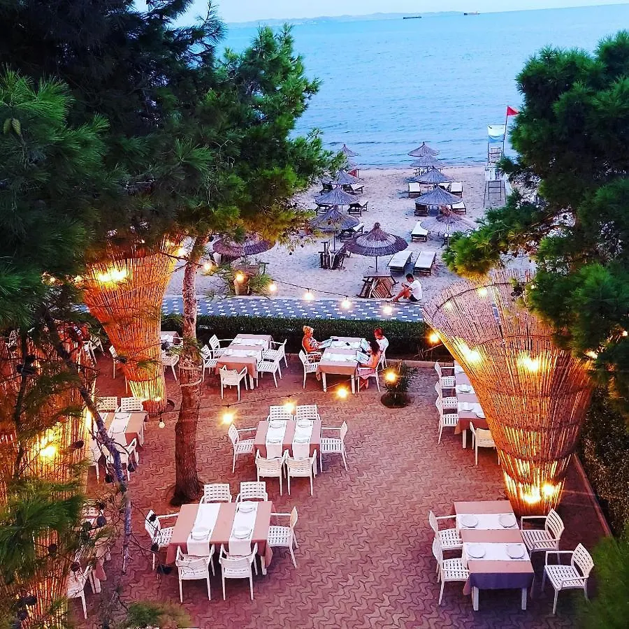 Cosmo Beach Hotel Durres