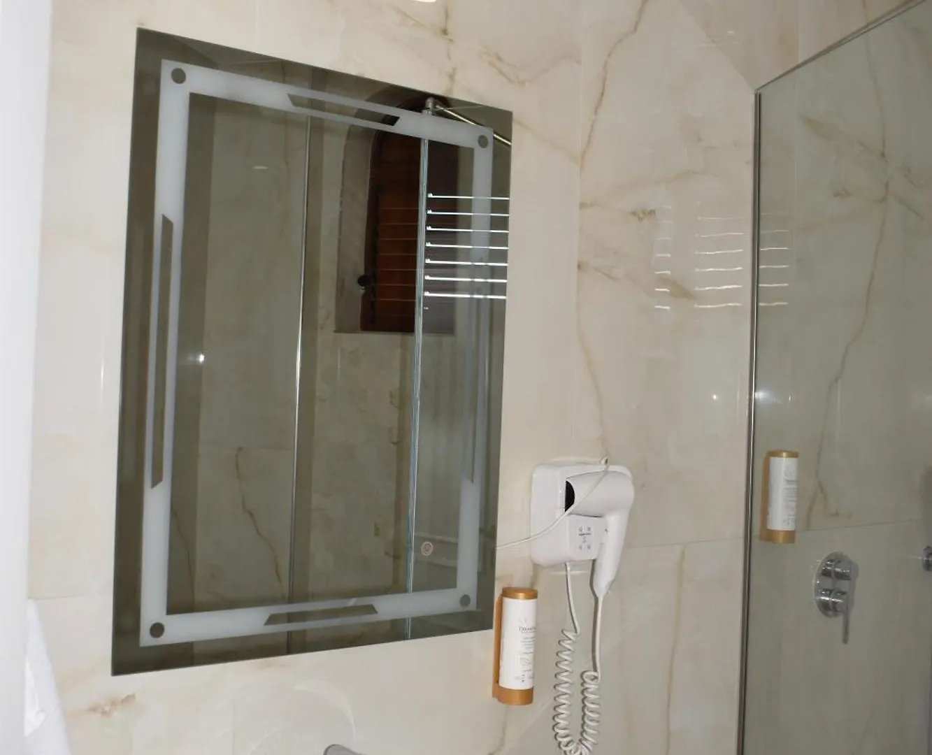 Cosmo Beach Hotel Durres