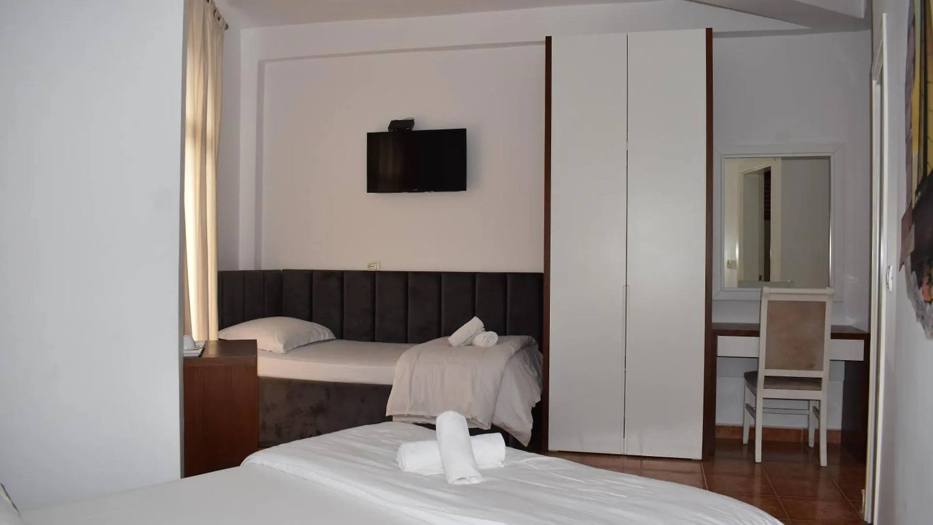 Cosmo Beach Hotel Durres